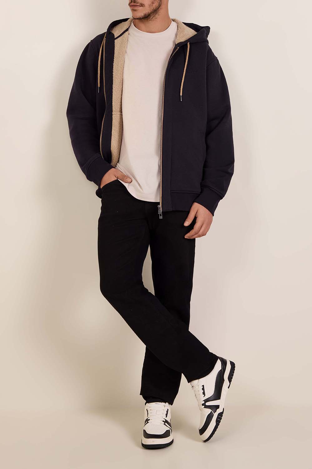 סווטשירט קפוצ'ון פליז